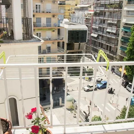 Julie's Sunshine Apartament Saloniki