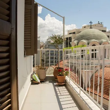 Julie's Sunshine Apartament